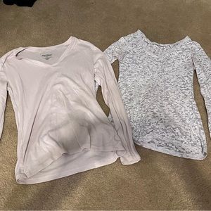 2 long-sleeve vneck tees